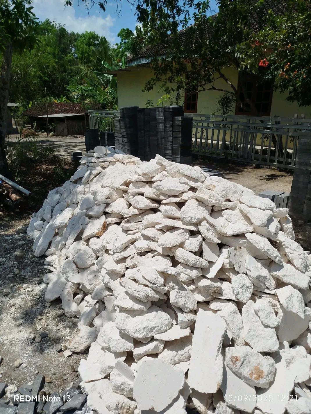 batu limestone bali bekasi untuk dinding nuansa natural